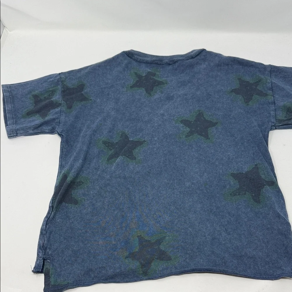 Kids Navy Blue Star Graphic Tee Approx size Bots Small (tag missing )